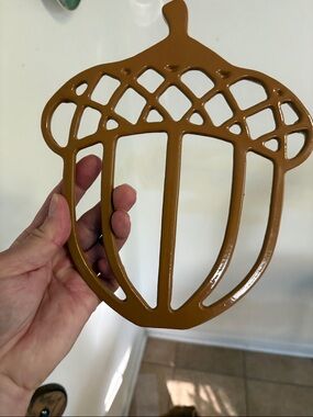 Decorative Acorn Cast Iron Trivet - Brown